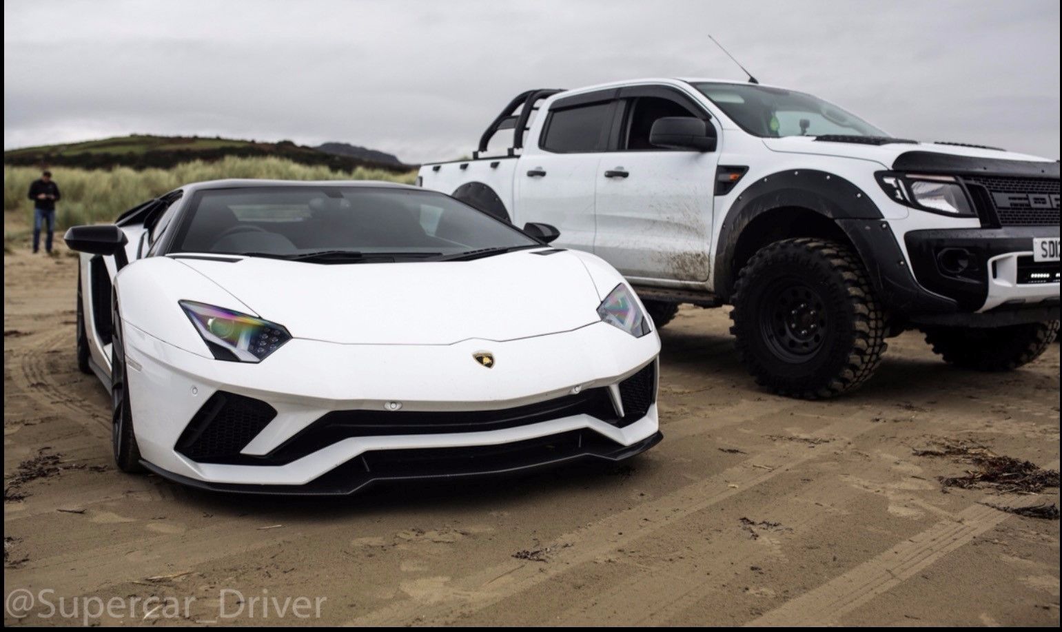 Ford Ranger SEEKER Raptor goes to the beach!